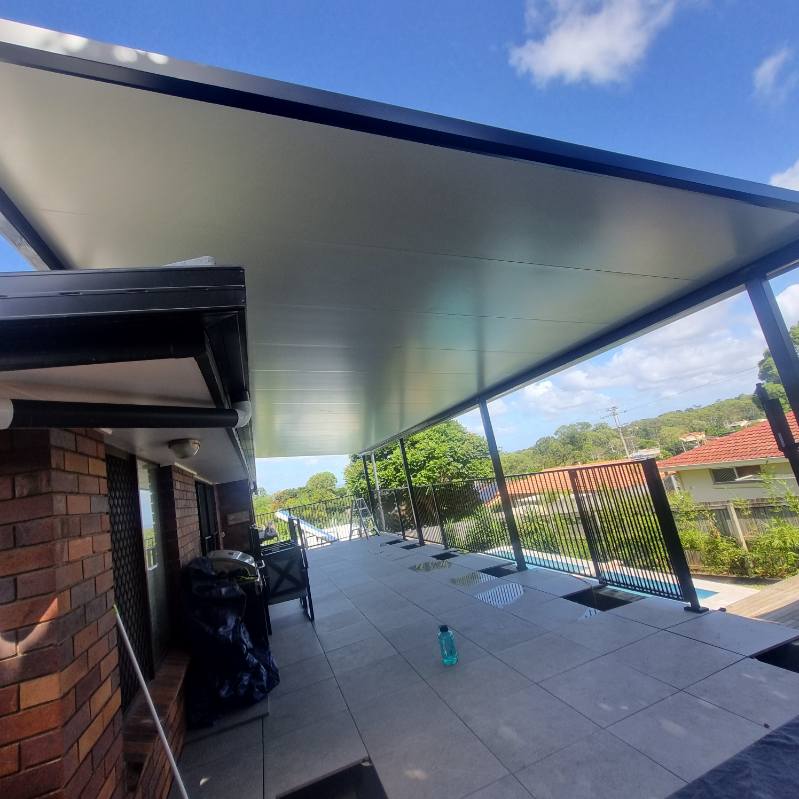 Insulated patio ceiling with lighting and ceiling fans